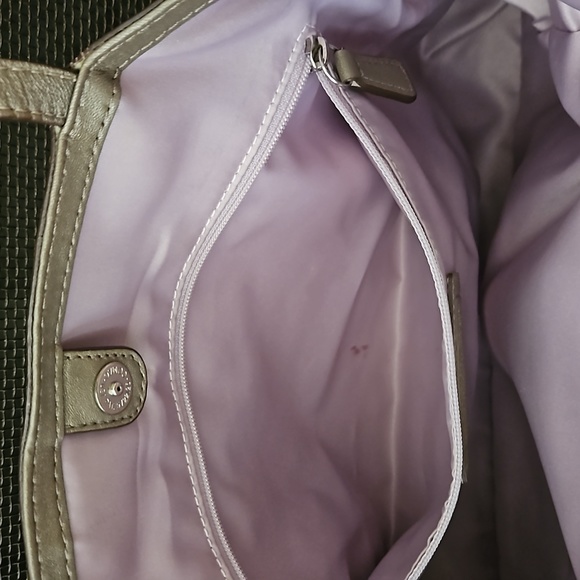 Coach Monogram Patent leather Tote Bag - Picture 9 of 11